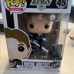 Funko Pop! Wayne Gretzky Los Angeles Kings Vinyl Figure - Black & White